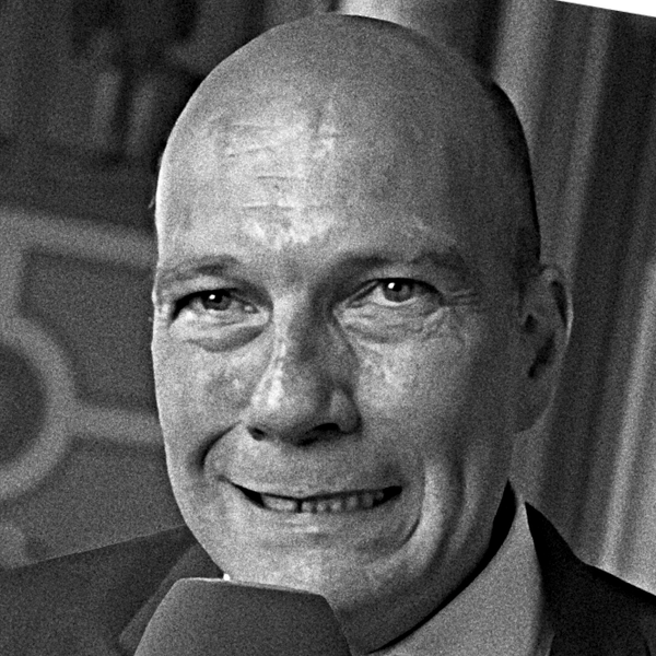 File:thomas-petri-1.png